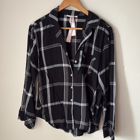 Victoria Secret Sleepwear Flannel Top - Picture 2 of 4